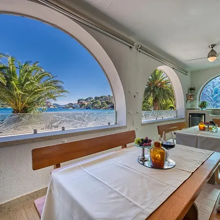 Gostinjska kuća Adria House Dubrovnik By The Sea 4*