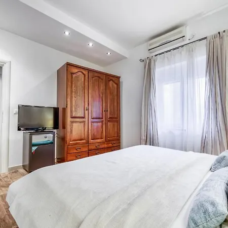 Gostinjska kuća Adria House Dubrovnik By The Sea 4*