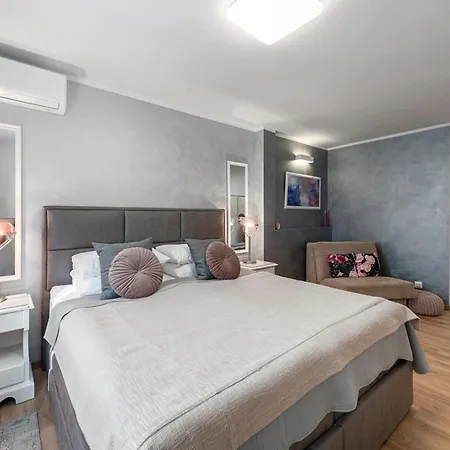ゲストハウス Adria House Dubrovnik By The Sea